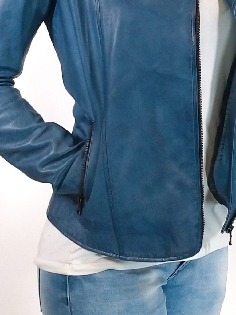 Giacca in pelle donna tamponata a mano Pelletteria Allegrini Filippo GREASE Tuscany Bluette - Pelletteria Allegrini