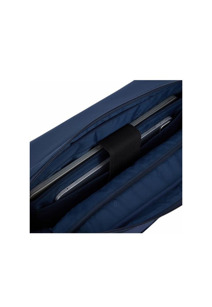 Messenger per computer e iPad® in tessuto riciclato Piquadro CA4639W120 Blu - Pelletteria Allegrini