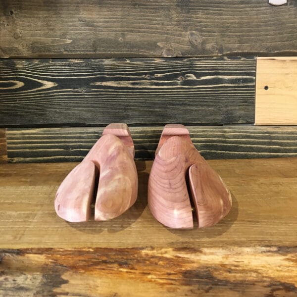 Tendiscarpe in legno di cedro - Pelletteria Allegrini