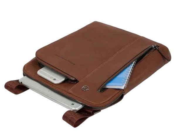 Borsello porta iPad Piquadro CA1816B3 Cuoio - Pelletteria Allegrini