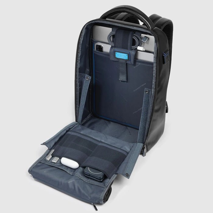 Zaino uomo fast - check porta pc 14" Piquadro CA6858B2 Nero - Pelletteria Allegrini