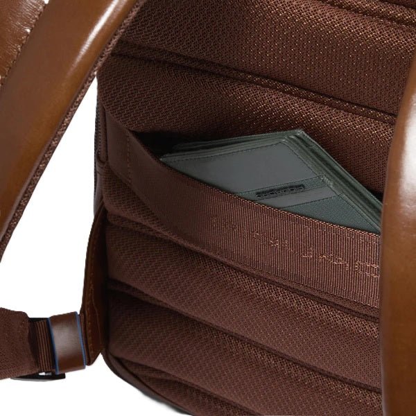 Zaino uomo in pelle porta pc 14" Piquadro CA6311B2 Marrone - Pelletteria Allegrini
